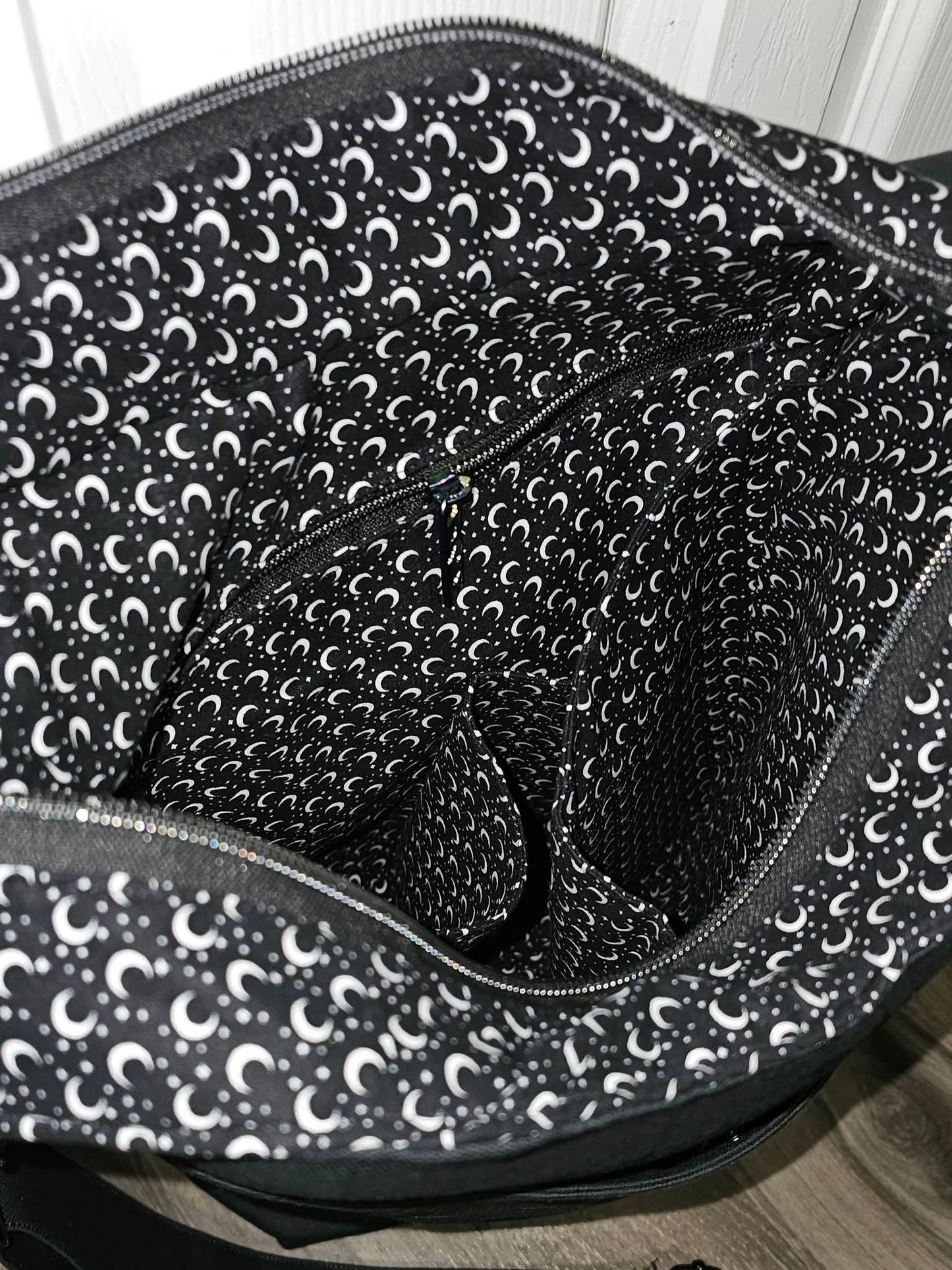 Libretto Handbag & Tote