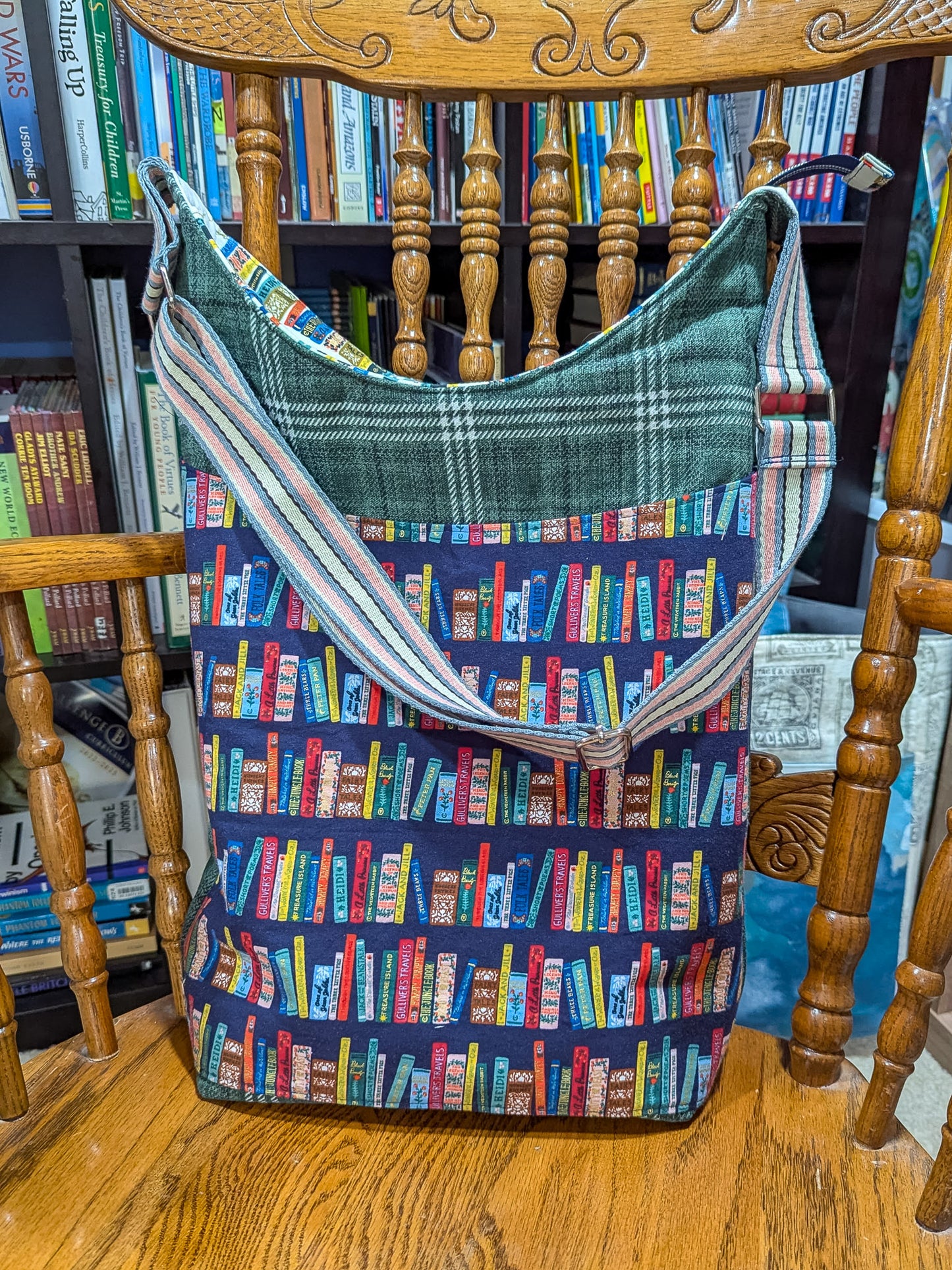 Libretto Handbag & Tote