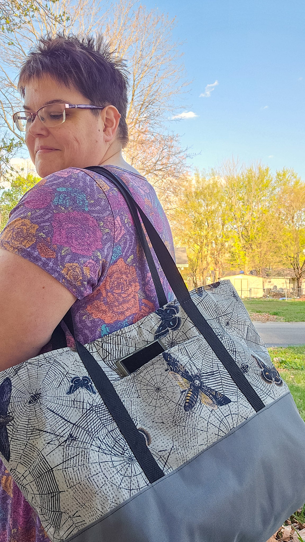 Ottava Ruffle Tote Bag
