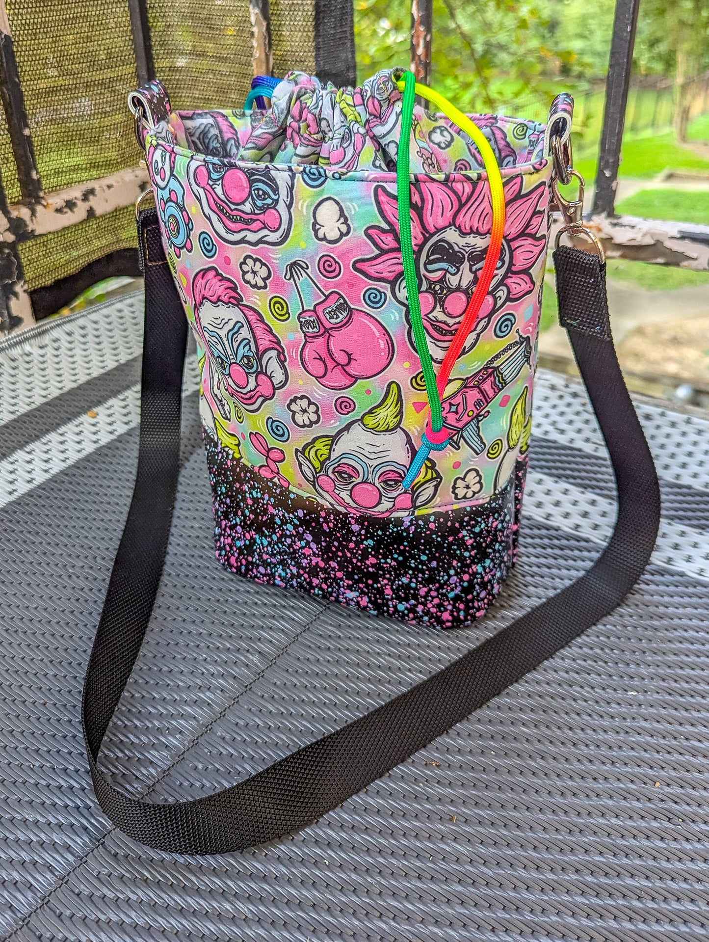 Bossa Nova Bucket Bag