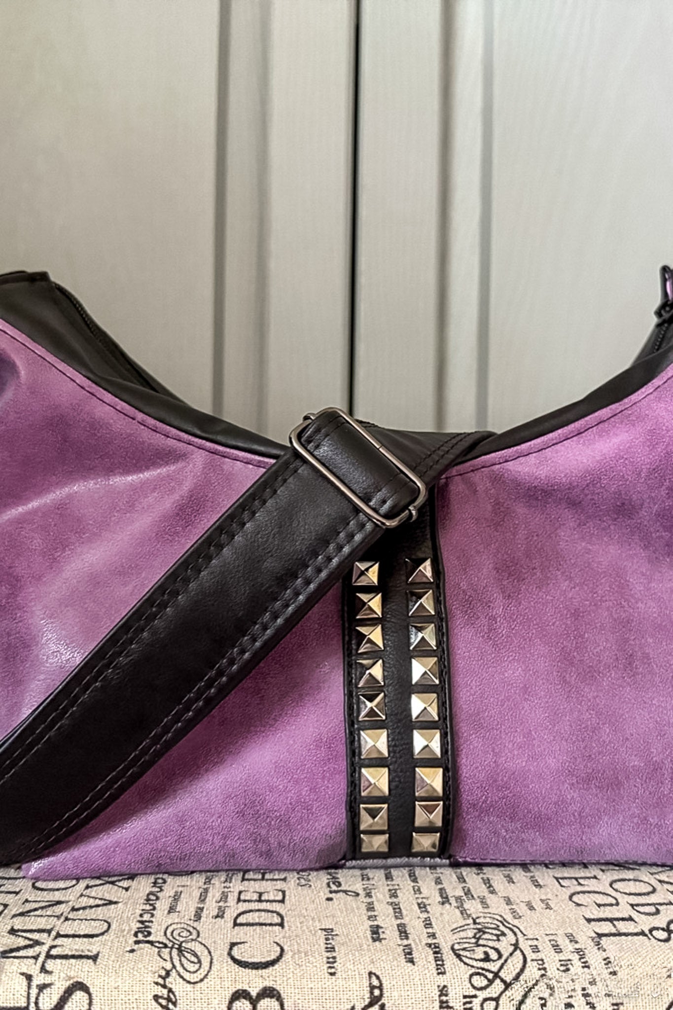 Libretto Handbag & Tote