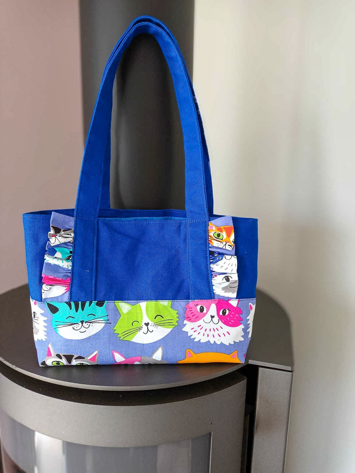 Ottava Ruffle Tote Bag