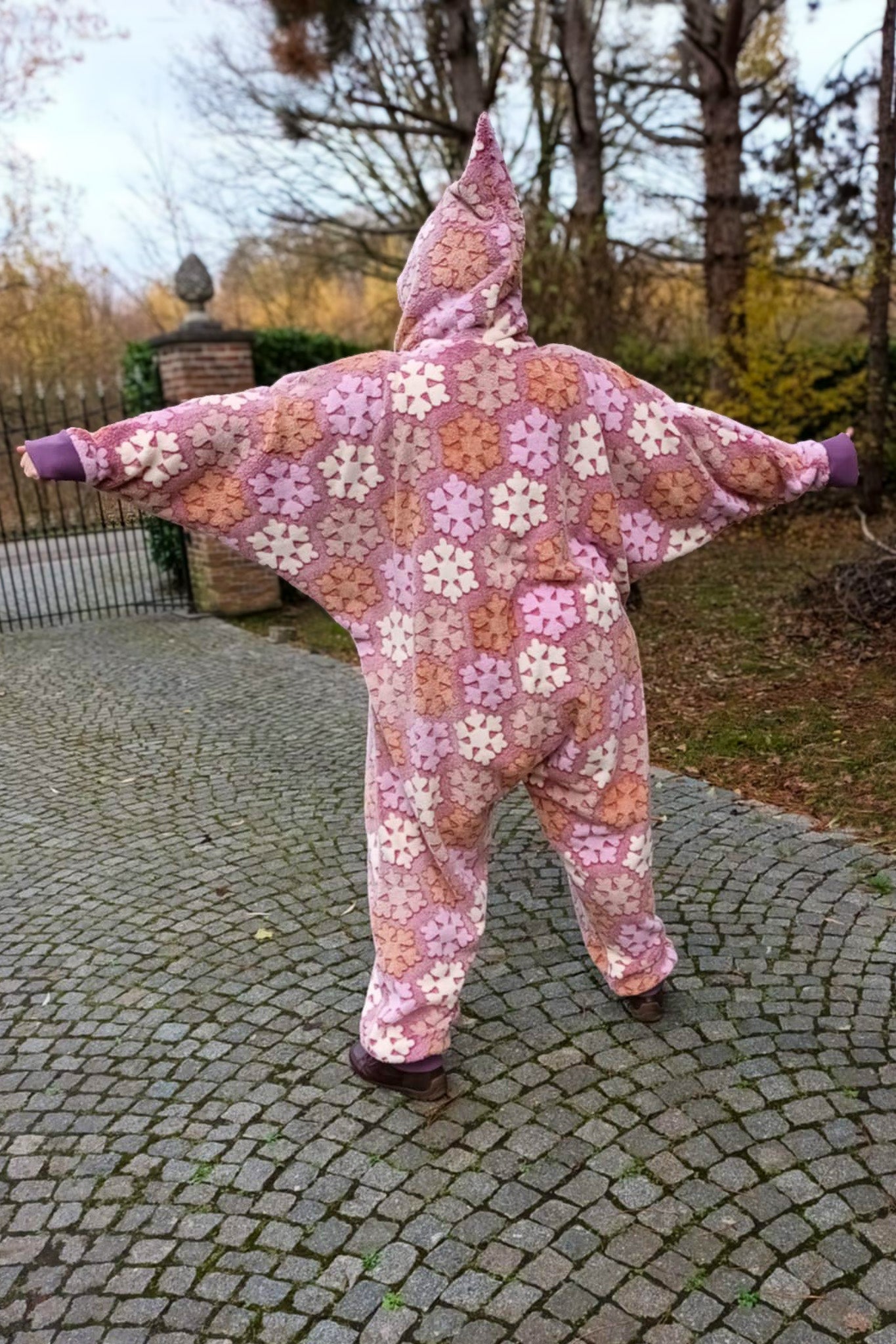 Starfish Wearable Blanket – Rivet Patterns
